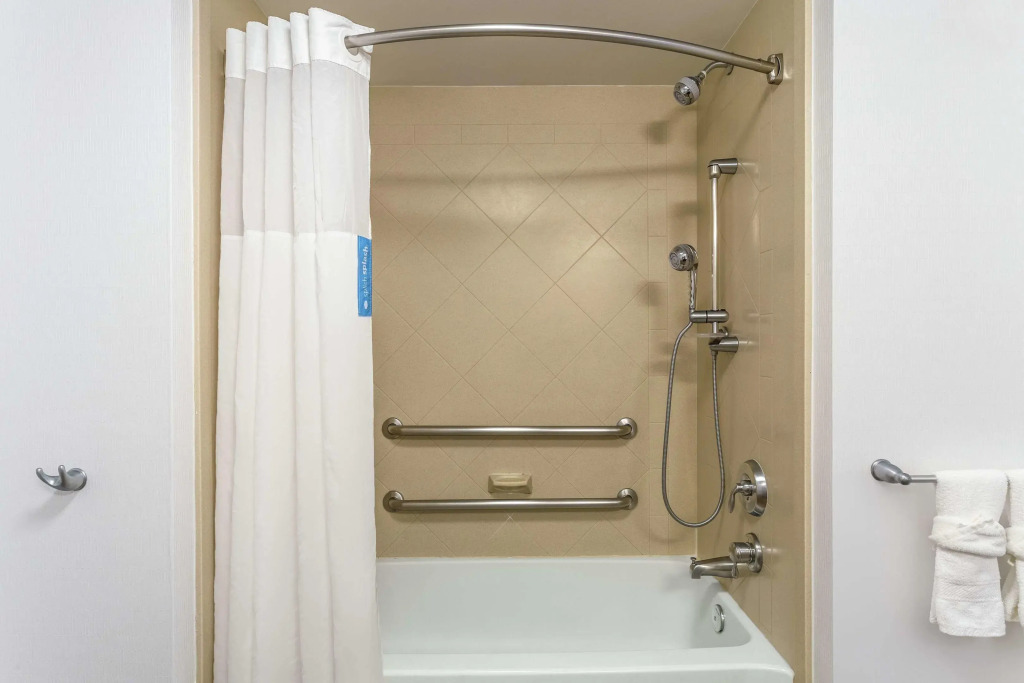 Hampton Inn & Suites Chicago - Libertyville