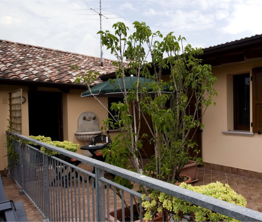 9 Muse Bed and Breakfast