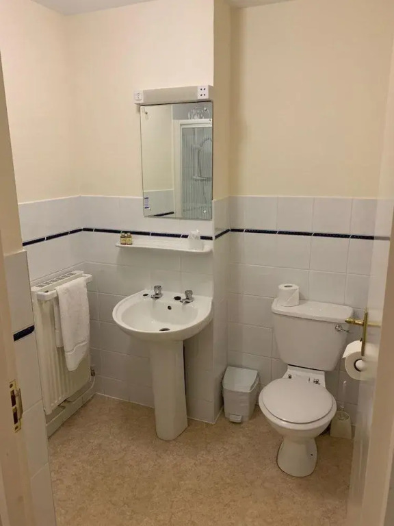 Yelfs Hotel