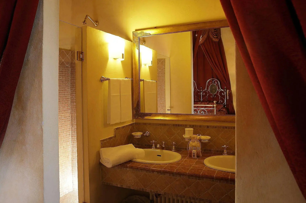 Castello Di Tornano Wine Relais