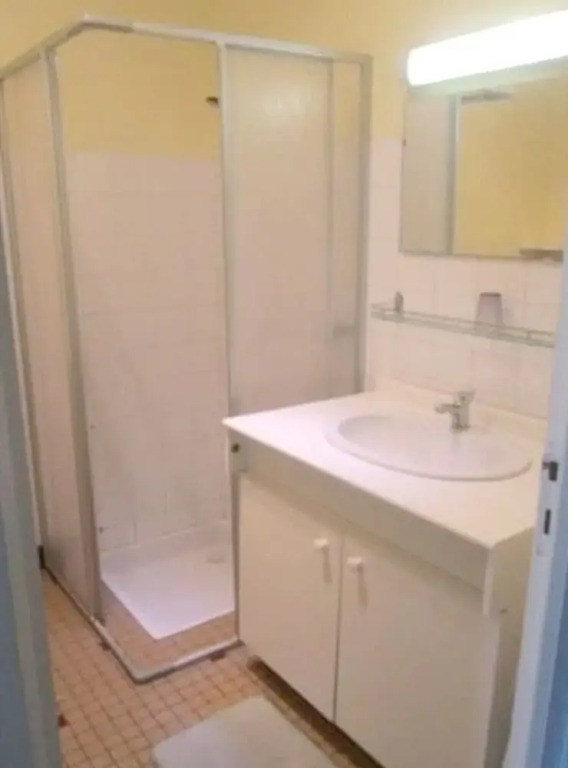 House With 2 Bedrooms in Pouldreuzic, With Furnished Garden and Wifi -