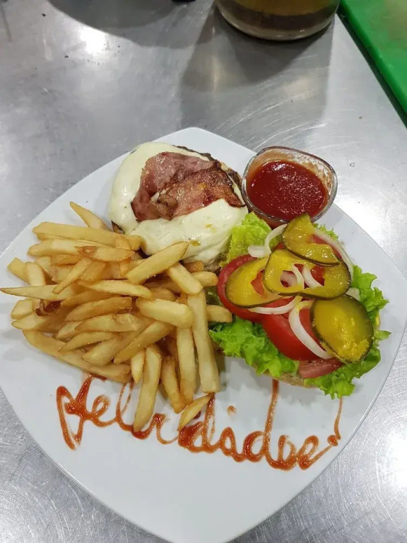 Mr Cowboy hotel y restaurante