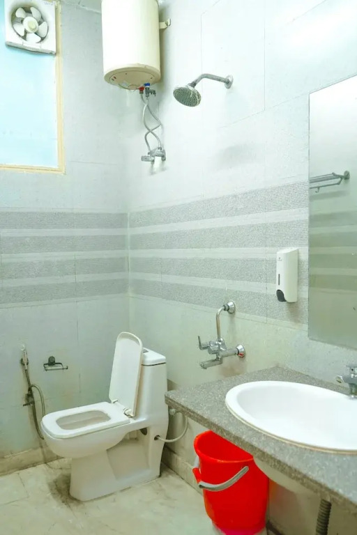 Hotel Downtown by Quadis - Sector 15 Noida