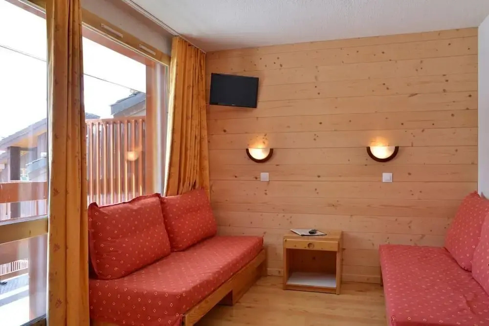 Belle Plagne Studio for 4 People of 28 Mâ², Located in the Resort Center Be541