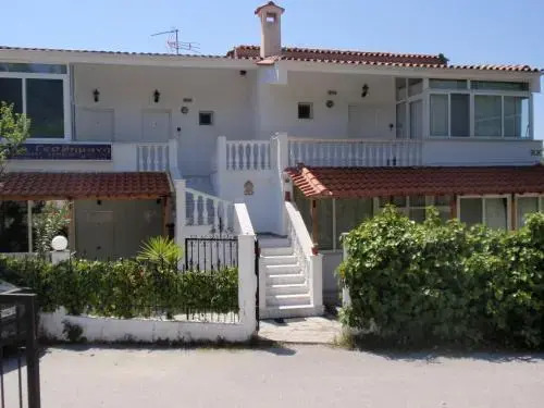 Aparthotel 3 stars Neos Marmaras