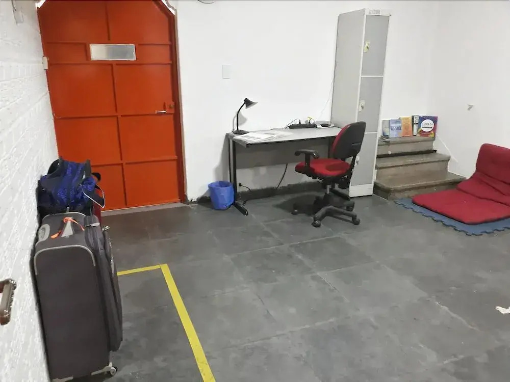 COACHHOSTEL7