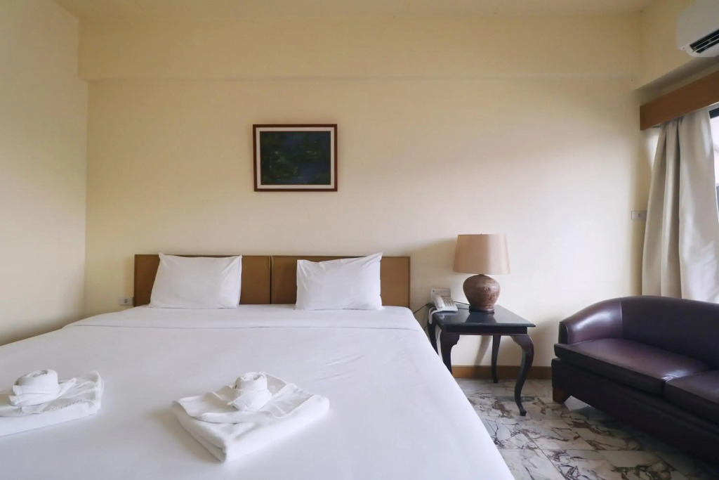 Nonthaburi Palace Hotel