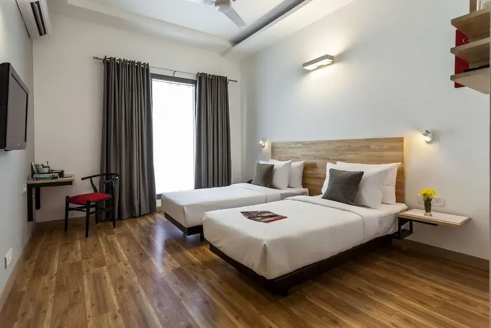 Majestic Inn by OYO