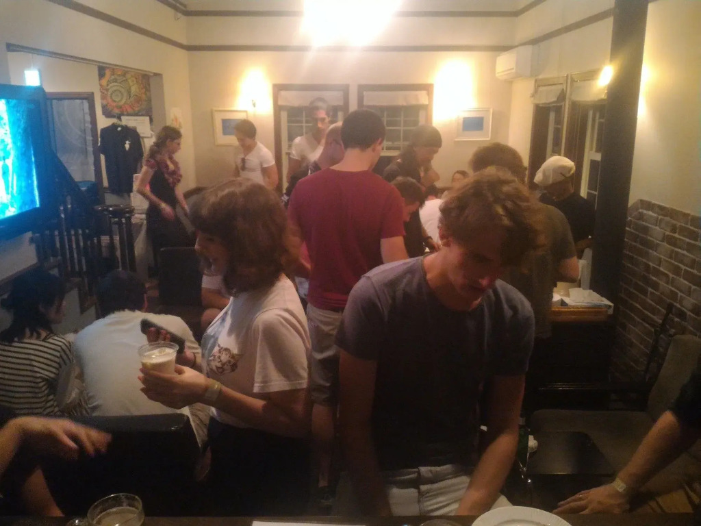IZA Kamakura Guest House and Bar