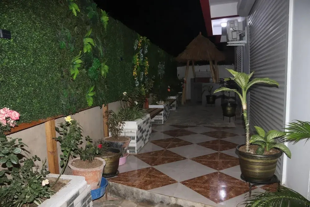 Harys Aparthotel