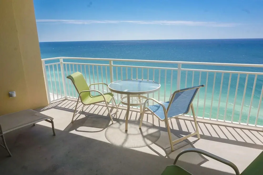Emerald Beach 1725 - 1083851