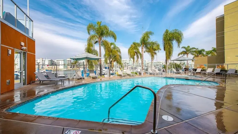 Marina Del Rey Waterfront Apartments