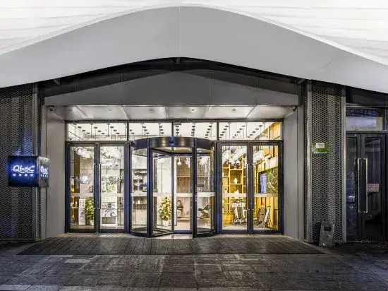 Qbox Hotel