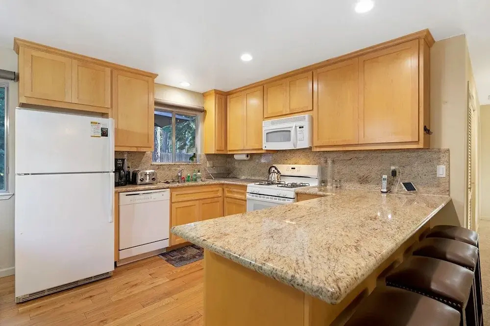 1622 Atroari St Home 3 Bedrooms 2 Bathrooms Home