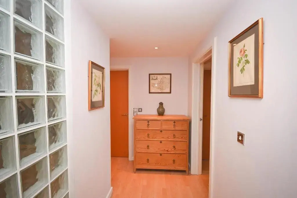 Town or Country - Greenwich Apartments