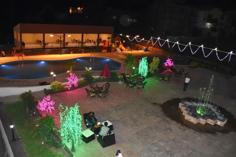 Ruth Hotel