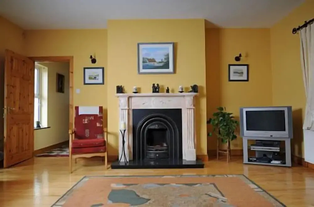 Whitethorn Lodge