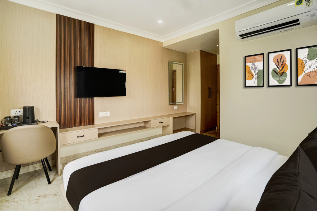 Super Townhouse Oak Banaras Central Railway Junction Formerly Sri Hari Inn