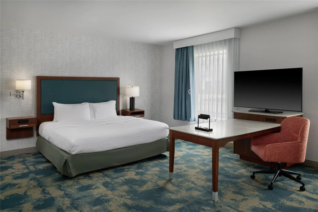 Hampton Inn & Suites Detroit/Troy