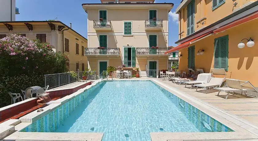Hotel Maestoso