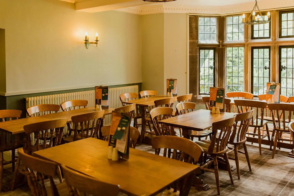 YHA Hartington Hall