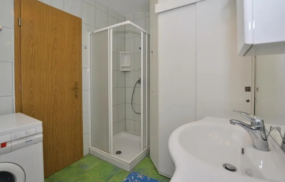 Amazing Home in Portoroz With Wifi and 2 Bedrooms