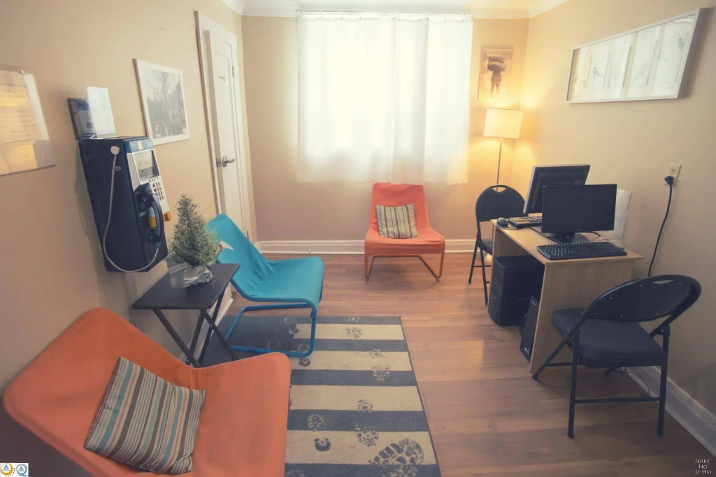 Hostelling International Niagara Falls