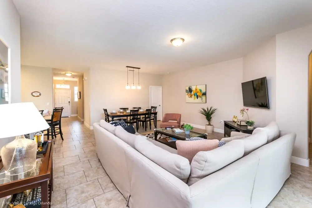 Solterra - 4167 Oaktree Drive