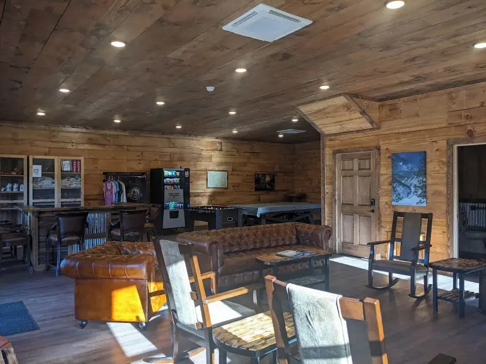 Rough Cut Lodge