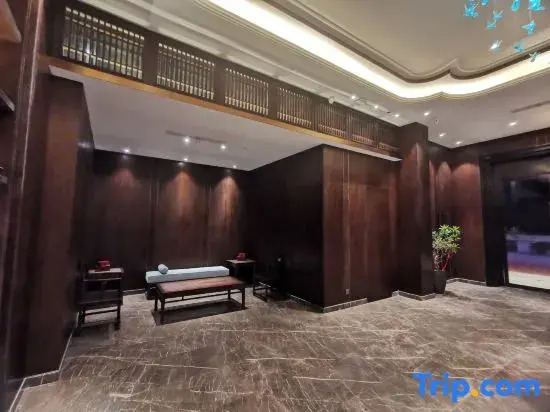 Till Bright Hotel, Changsha Railway College Metro Station