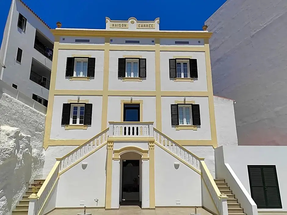 Amano Maison Carrée