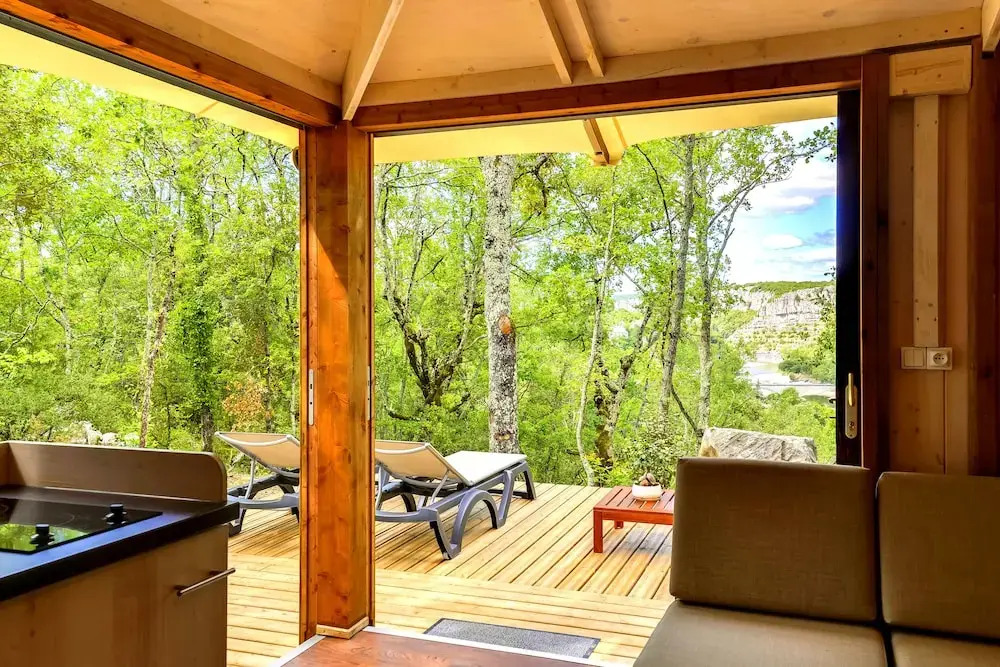 Cabanes Lodges Le Servière