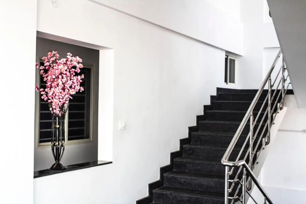 Hotel Royal Suites - Yeshwanthpur