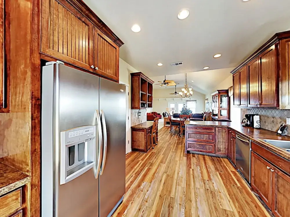 Waterfront Paradise on Rollover Bay - 3 Br Home