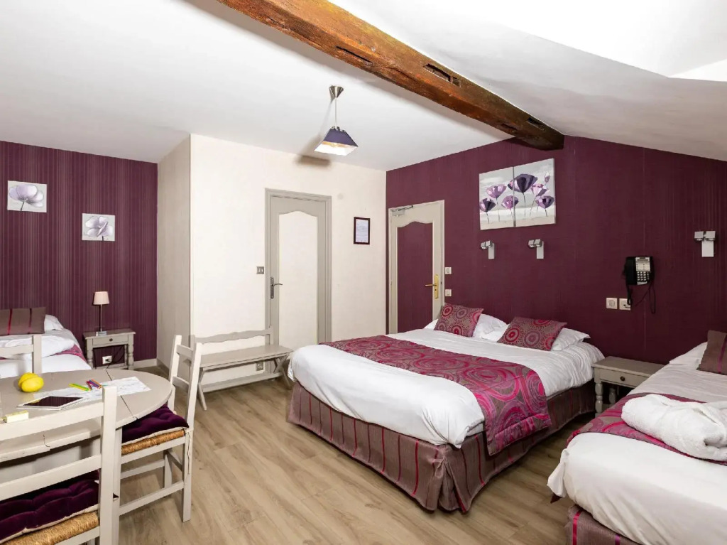 Logis Hôtel Le Bussy