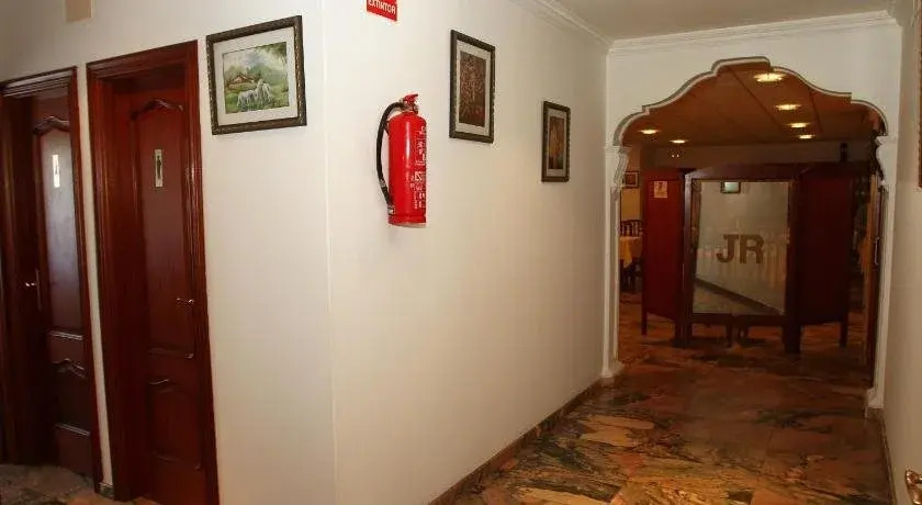 Hotel Jr