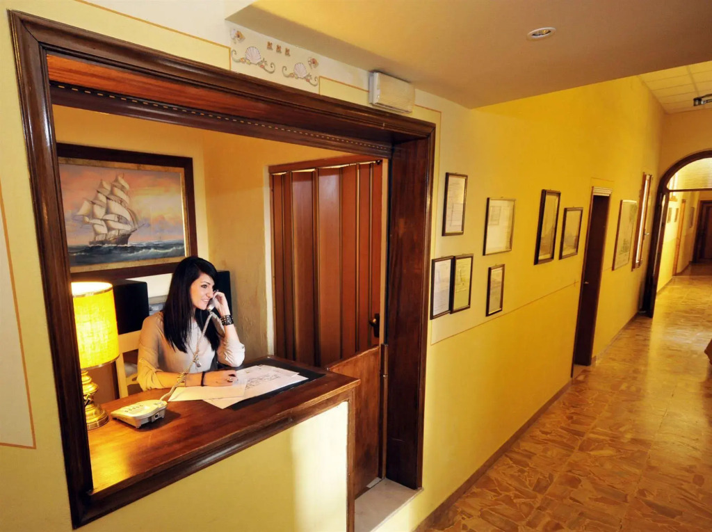Hotel Marine