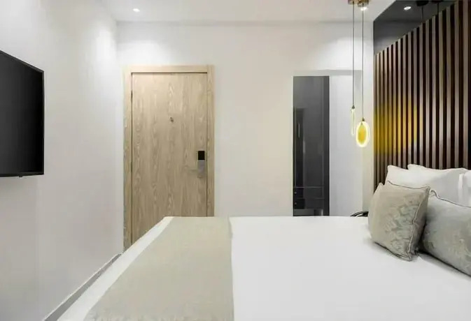 T9 Hotel and Apartments