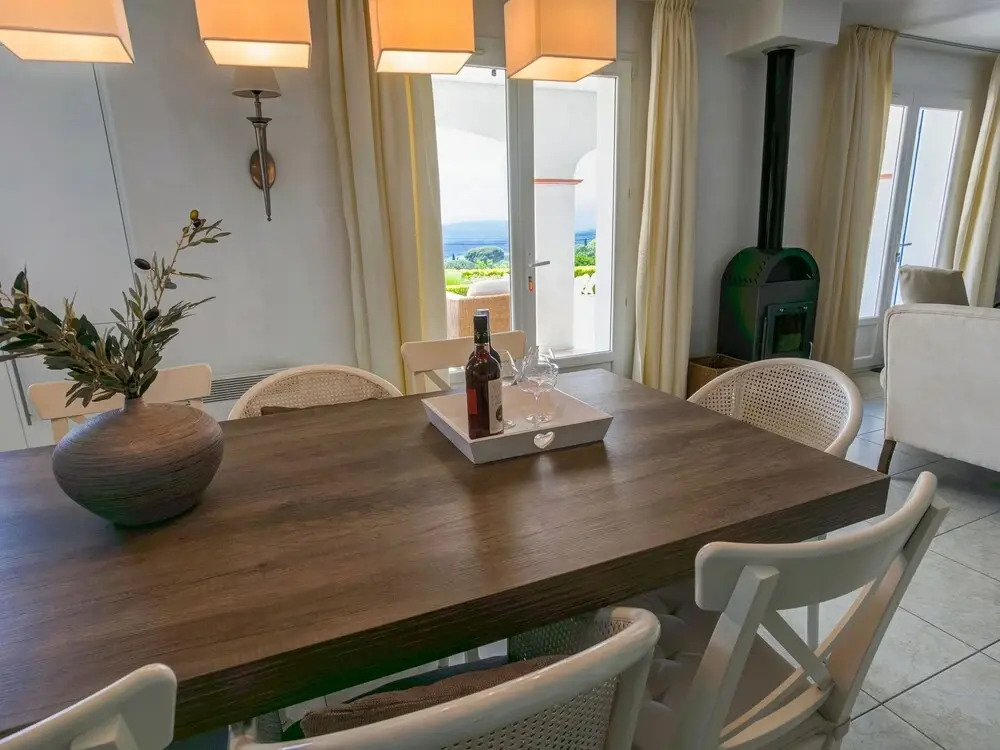 Modern villa in Camplong with private pool
