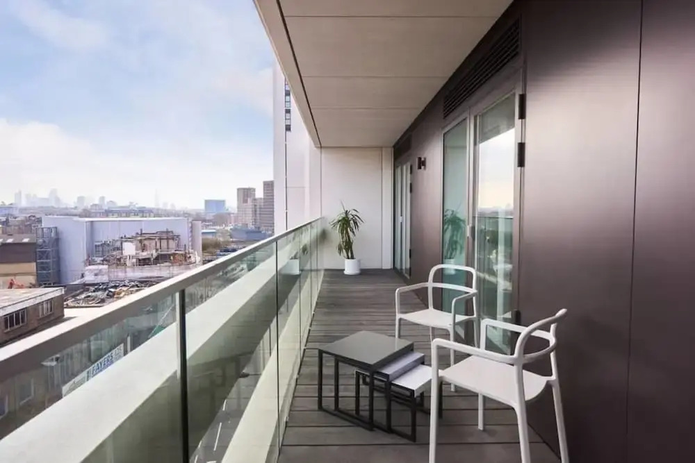 Modern 2bed Apt W/balcony in Kings Cross