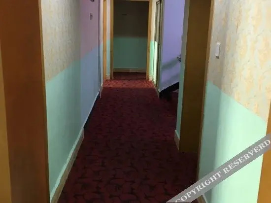 Xinyijia Hotel
