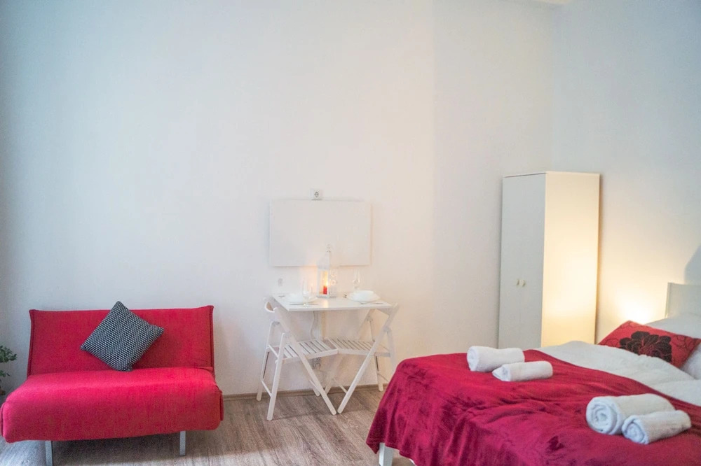 Modern Apartment Wiener Stadthalle 2