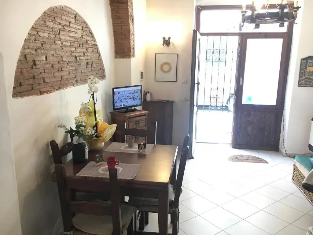 New Maria's House Livorno. Il Cisternone