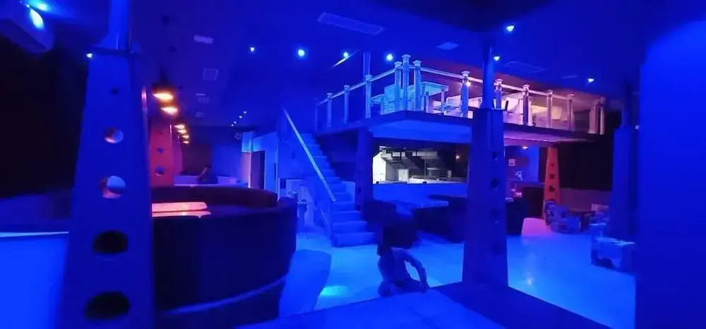 Hotel Blue Heaven