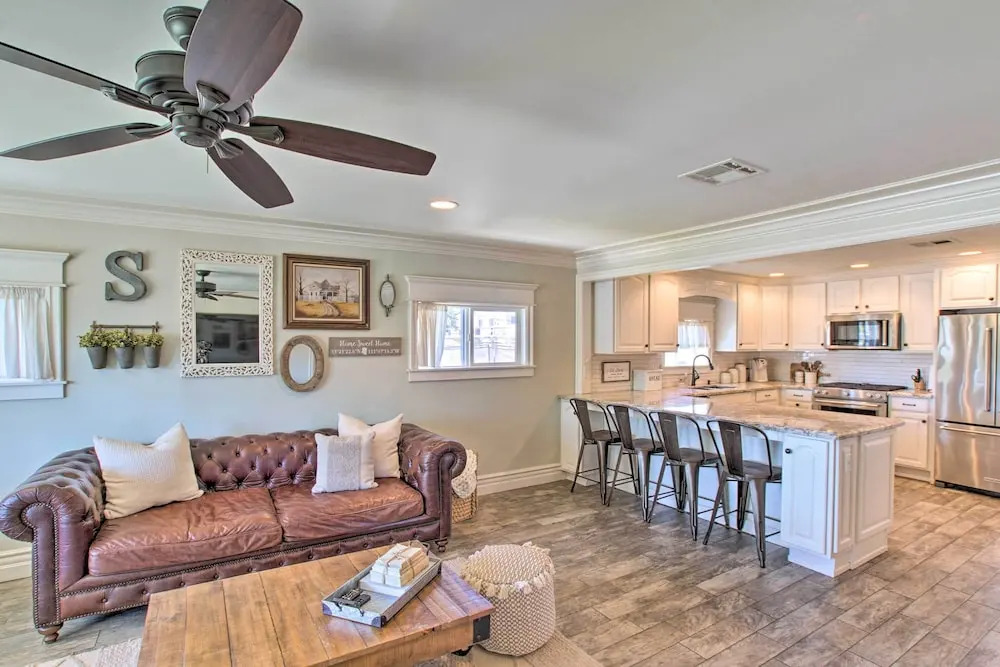 Families w/ Pets Welcome! Dtwn Gilbert Retreat