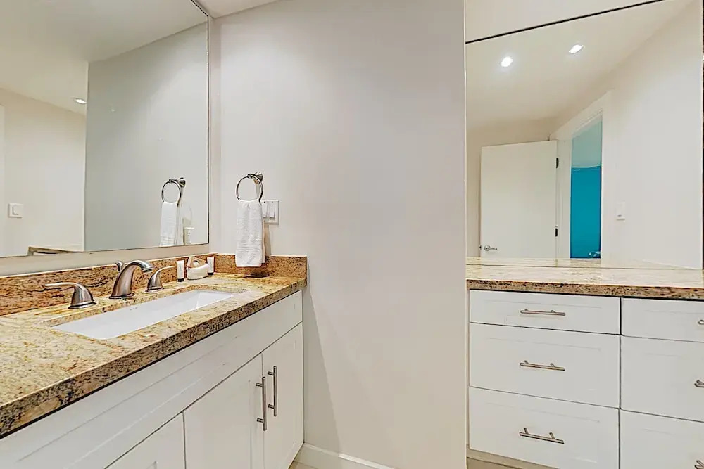 Updated 3br  W/ Pools 3 Bedroom Condo