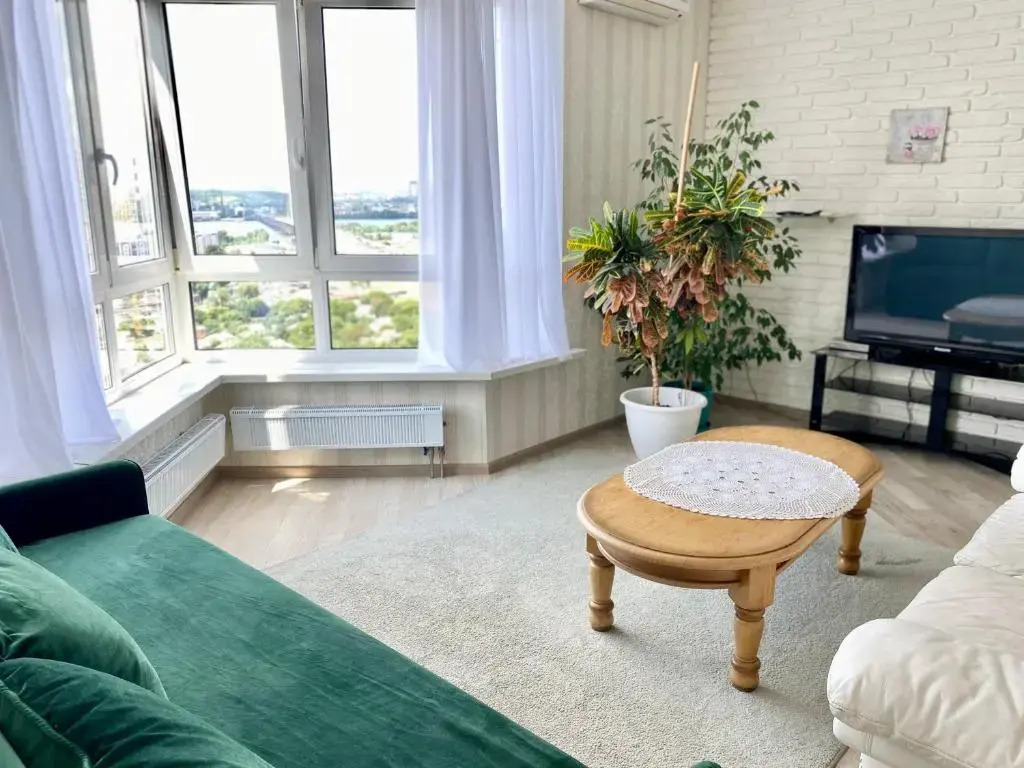 Apartments With Dnipro View