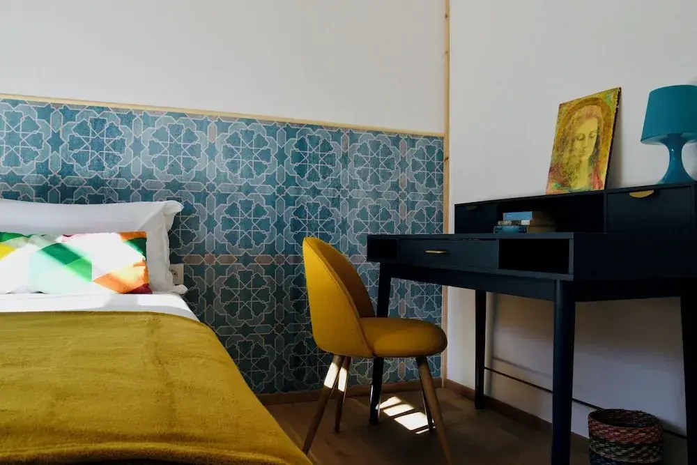 Nine Rooms Shared
