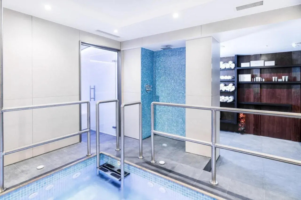 Montcalm Chilworth Townhouse