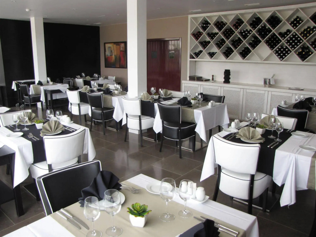 Horta da Moura by WOT Signature